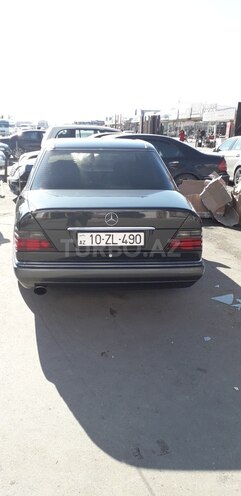 Mercedes E 220 1994, 110,000 km - 2.2 l - Bakı