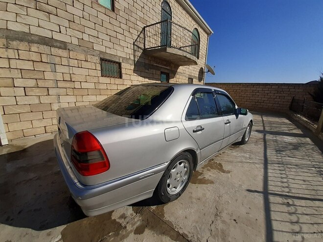 Mercedes C 230 1996, 260,000 km - 0.3 л - Şirvan