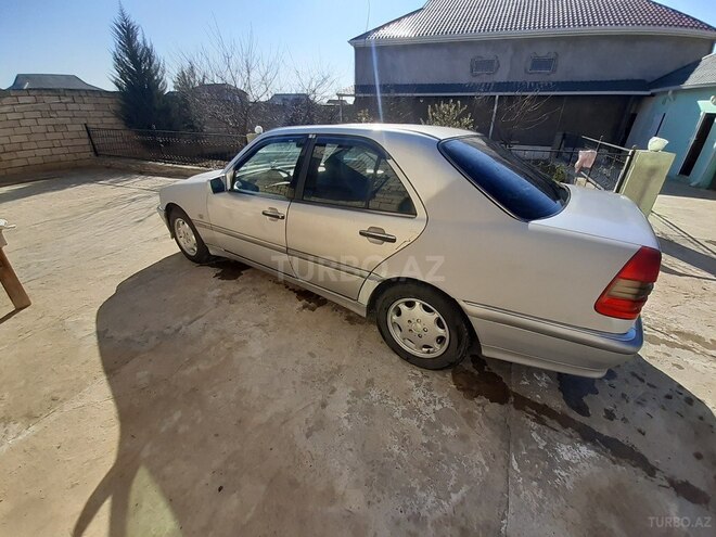 Mercedes C 230 1996, 260,000 km - 0.3 л - Şirvan
