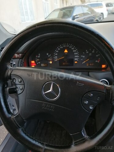 Mercedes E 270 2001, 331,000 km - 0.3 л - Bakı