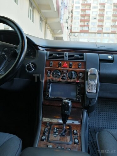 Mercedes E 270 2001, 331,000 km - 0.3 л - Bakı