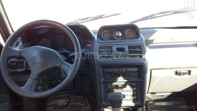 Mitsubishi Pajero 1993, 270,000 km - 2.5 л - Bakı