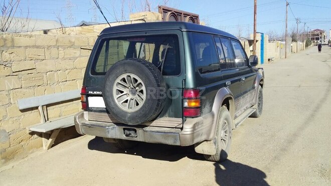 Mitsubishi Pajero 1993, 270,000 km - 2.5 л - Bakı