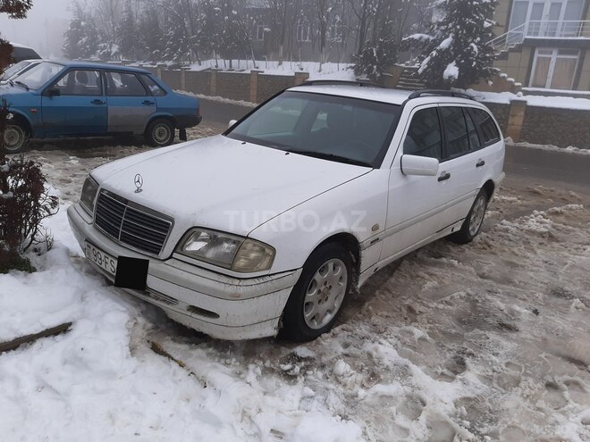 Mercedes C 200 1998, 384,000 km - 0.2 l - Lerik