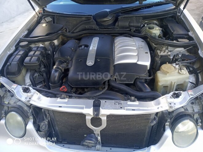 Mercedes E 270 2000, 258,000 km - 2.7 l - İmişli