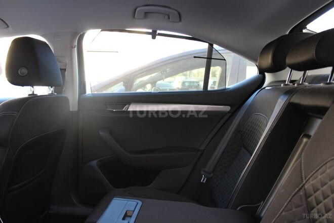 Skoda Superb 2019, 10 km - 1.4 l - Bakı