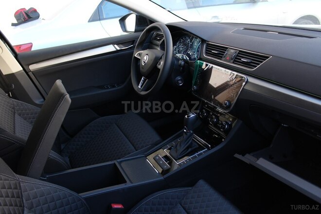 Skoda Superb 2019, 10 km - 1.4 l - Bakı