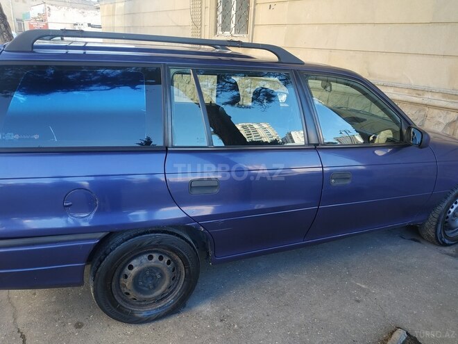 Opel Astra 1995, 270,000 km - 0.2 л - Bakı