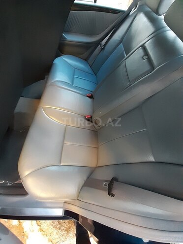 Mercedes E 280 2001, 276,000 km - 2.8 l - Bakı