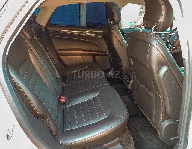 Ford Fusion 2015, 109,500 km - 1.5 l - Yevlax
