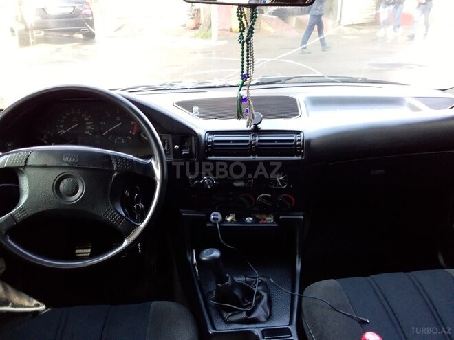 BMW 525 1992, 350,000 km - 0.3 l - Bakı
