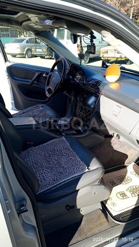 Mercedes ML 320 1999, 249,000 km - 3.2 l - Mingəçevir
