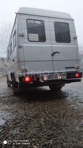 Mercedes 609 D 1990, 412,365 km - 3.9 l - Qusar