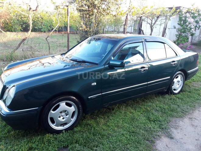 Mercedes E 240 1998, 353,548 km - 2.4 l - Beyləqan