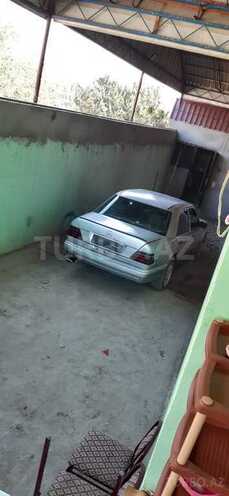 Mercedes E 200 1995, 342 km - 0.2 l - Qazax