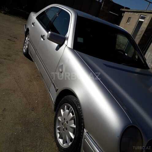 Mercedes E 200 1999, 184,523 km - 2.0 л - Bakı