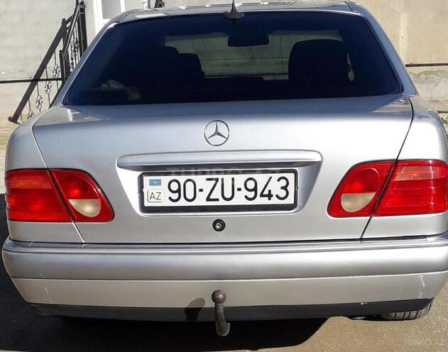 Mercedes E 200 1999, 184,523 km - 2.0 л - Bakı