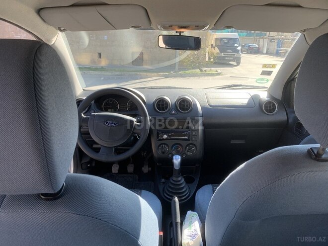 Ford Fiesta 2005, 178,300 km - 1.3 l - Bakı