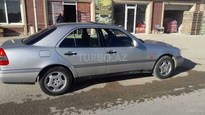 Mercedes C 200 1994, 300,000 km - 2.0 л - Bakı