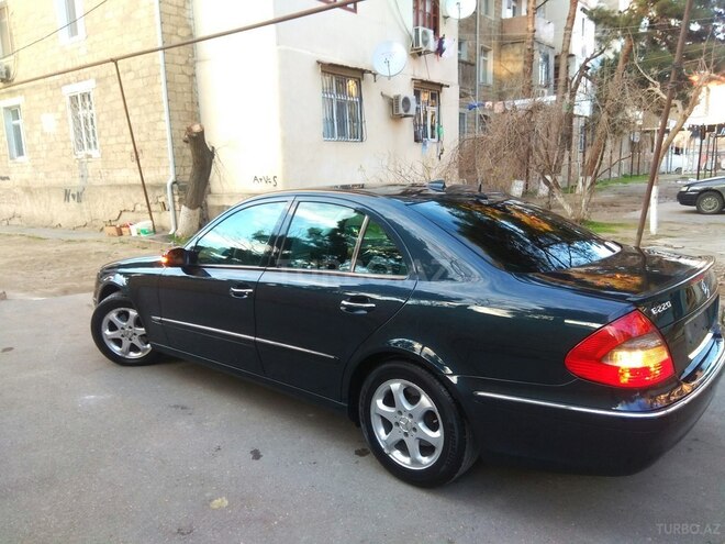 Mercedes E 220 2002, 330,000 km - 2.2 l - Xırdalan
