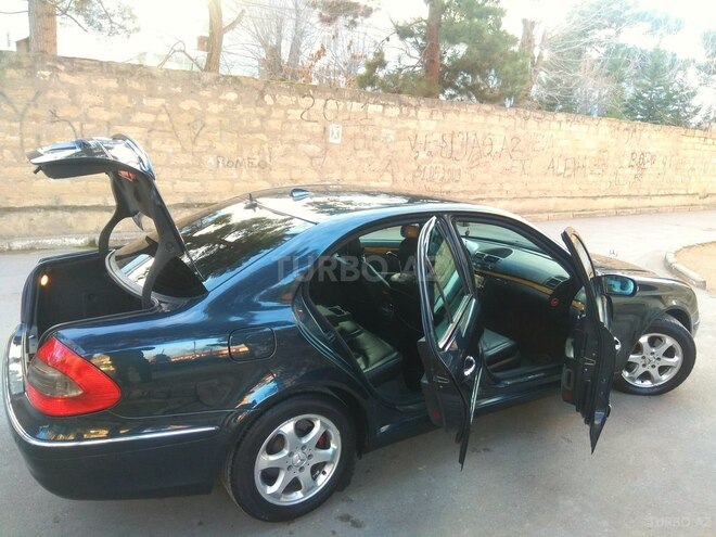 Mercedes E 220 2002, 330,000 km - 2.2 l - Xırdalan