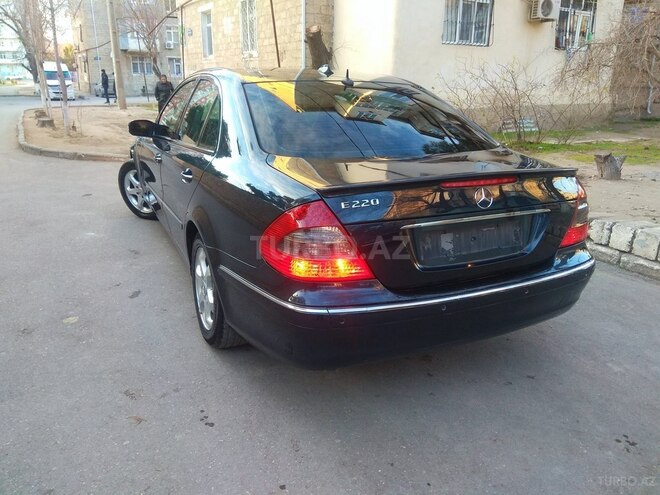 Mercedes E 220 2002, 330,000 km - 2.2 l - Xırdalan