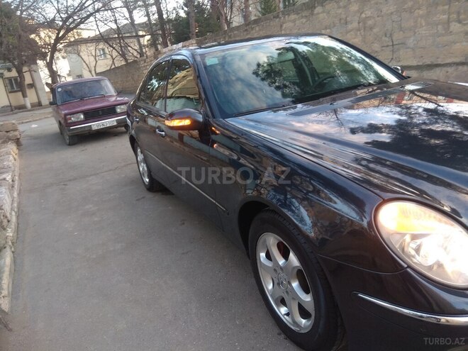 Mercedes E 220 2002, 330,000 km - 2.2 l - Xırdalan