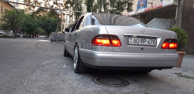 Mercedes E 240 1998, 411,673 km - 2.4 л - Bakı