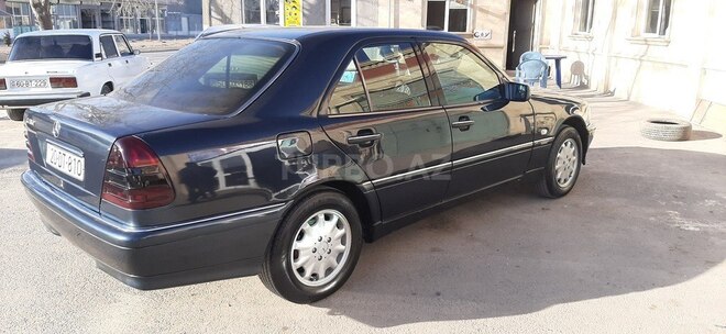 Mercedes C 180 1997, 250,000 km - 1.8 l - Gəncə