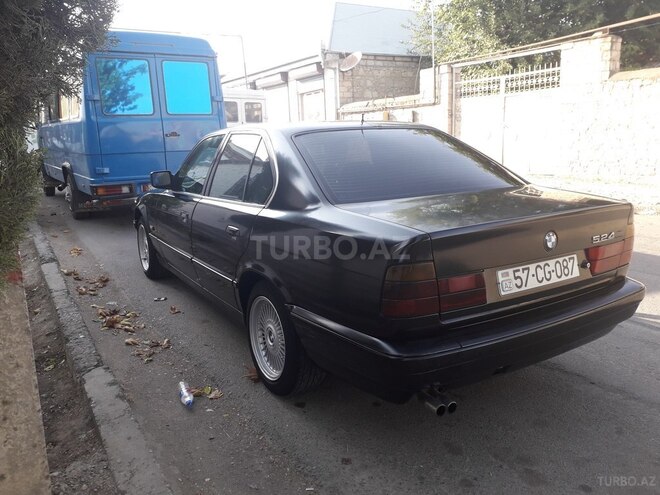 BMW  1991, 286,000 km - 2.4 l - Şəmkir