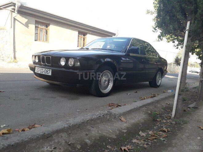 BMW  1991, 286,000 km - 2.4 l - Şəmkir