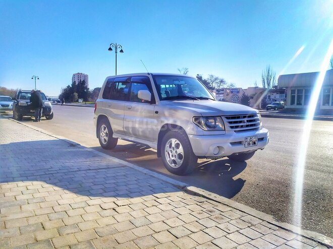 Mitsubishi Pajero io 2000, 270,000 km - 2.0 l - Bakı