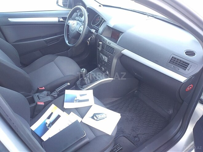 Opel Astra 2006, 205,000 km - 1.3 l - Bakı