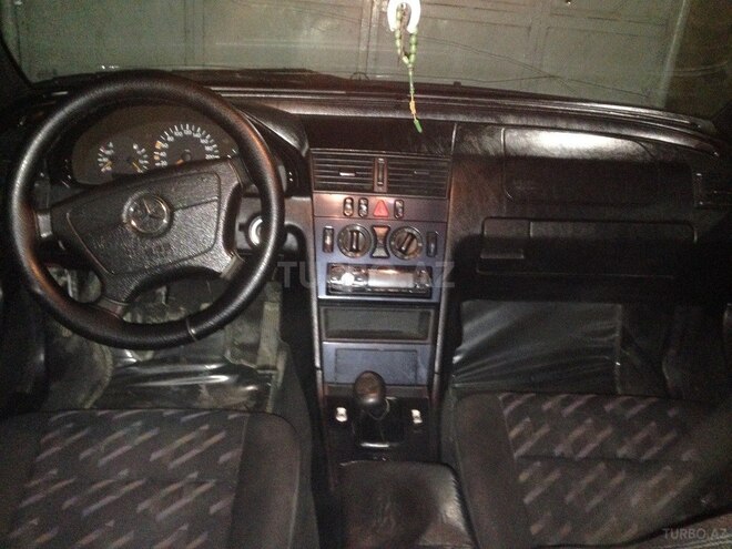 Mercedes C 180 1999, 600,000 km - 1.8 l - Salyan