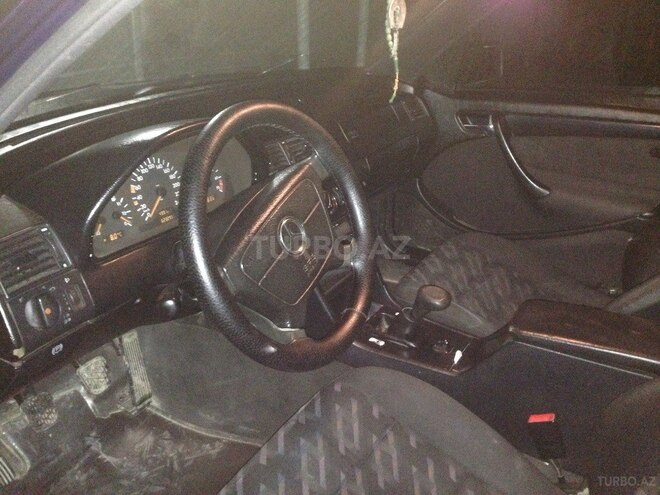Mercedes C 180 1999, 600,000 km - 1.8 l - Salyan