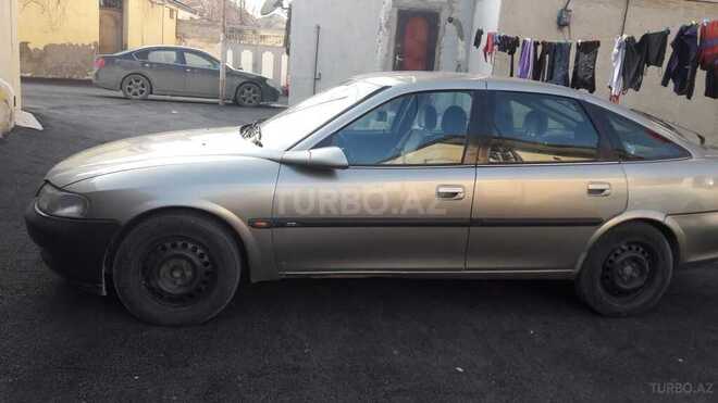 Opel Vectra 1996, 300,000 km - 1.8 l - Bakı