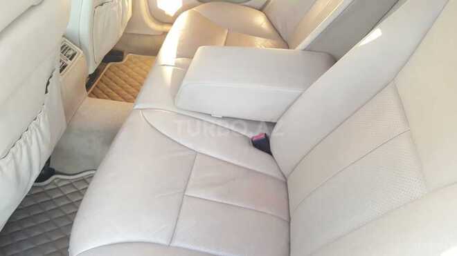 Mercedes E 240 2000, 236,000 km - 2.4 l - Bakı