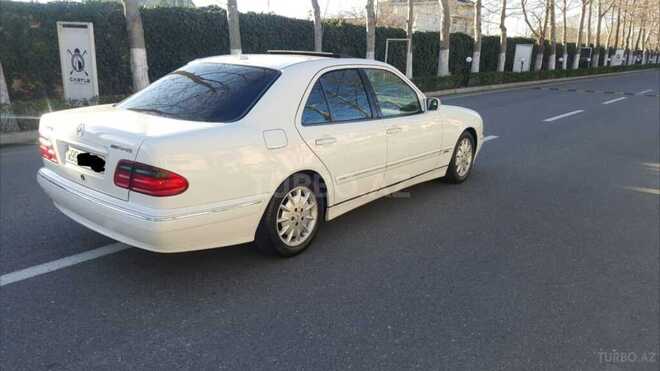 Mercedes E 240 2000, 236,000 km - 2.4 l - Bakı