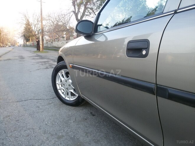 Opel Vectra 1996, 280,000 km - 1.8 l - Zaqatala