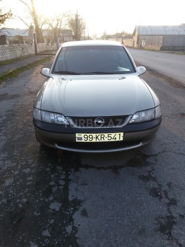 Opel Vectra 1996, 280,000 km - 1.8 l - Zaqatala