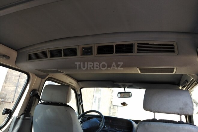 Toyota HiAce 2002, 400,000 km - 3.0 л - Bakı