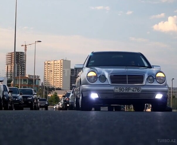 Mercedes E 240 1998, 411,673 km - 2.4 л - Bakı