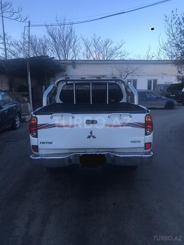 Mitsubishi L200 2008, 257,600 km - 2.5 l - Bakı