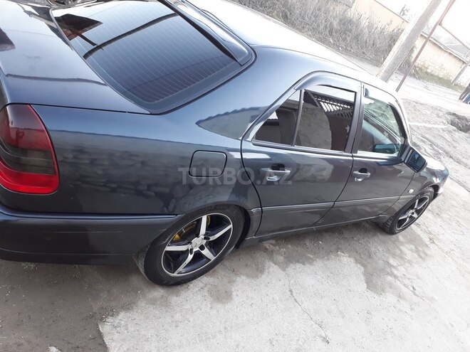 Mercedes C 200 1999, 354,000 km - 0.2 л - Şabran