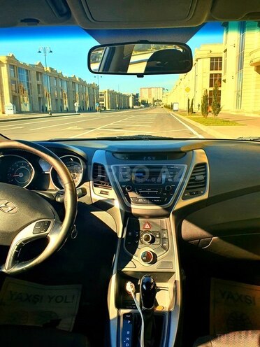 Hyundai Elantra 2015, 126,880 km - 1.6 l - Bakı