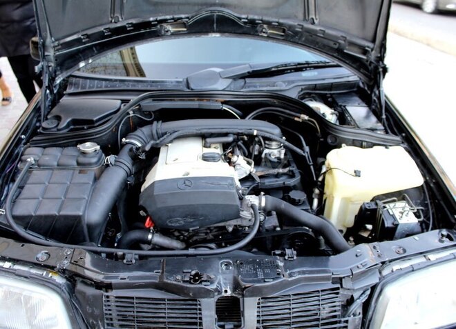 Mercedes C 200 1998, 415,800 km - 2.0 l - Bakı