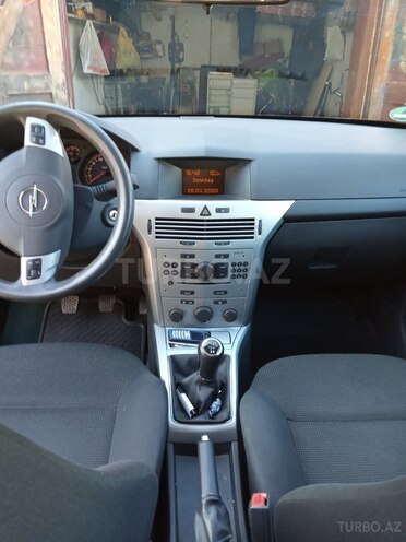 Opel Astra 2009, 165,000 km - 1.4 l - Bakı