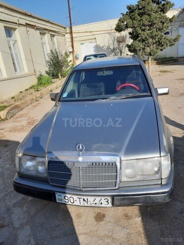 Mercedes E 230 1989, 328,900 km - 2.3 l - Bakı