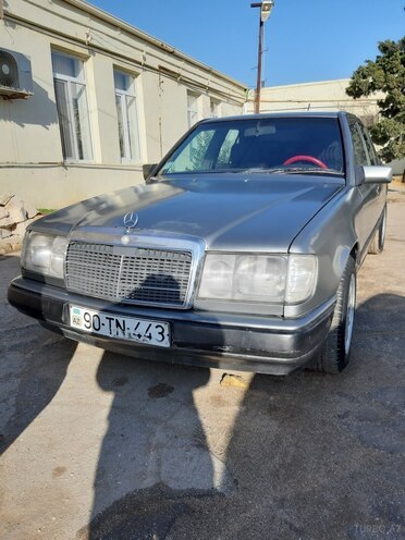 Mercedes E 230 1989, 328,900 km - 2.3 l - Bakı