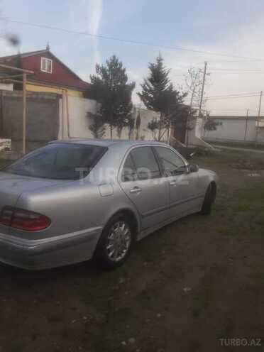 Mercedes E 240 1999, 222,200 km - 2.4 l - Bakı